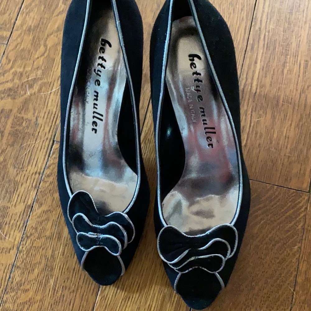 Bettye Muller black peep toe pumps size 36